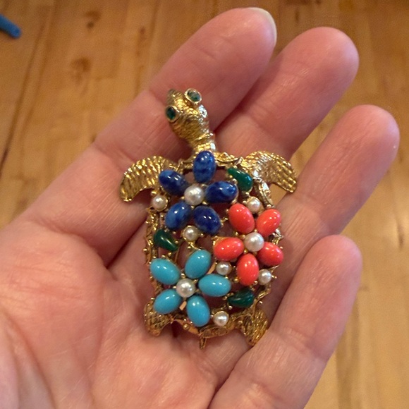 Colorful Turtle Brooch by Art - Picture 2 of 4